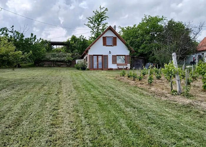 Nyugtatlak 발라톤알마디